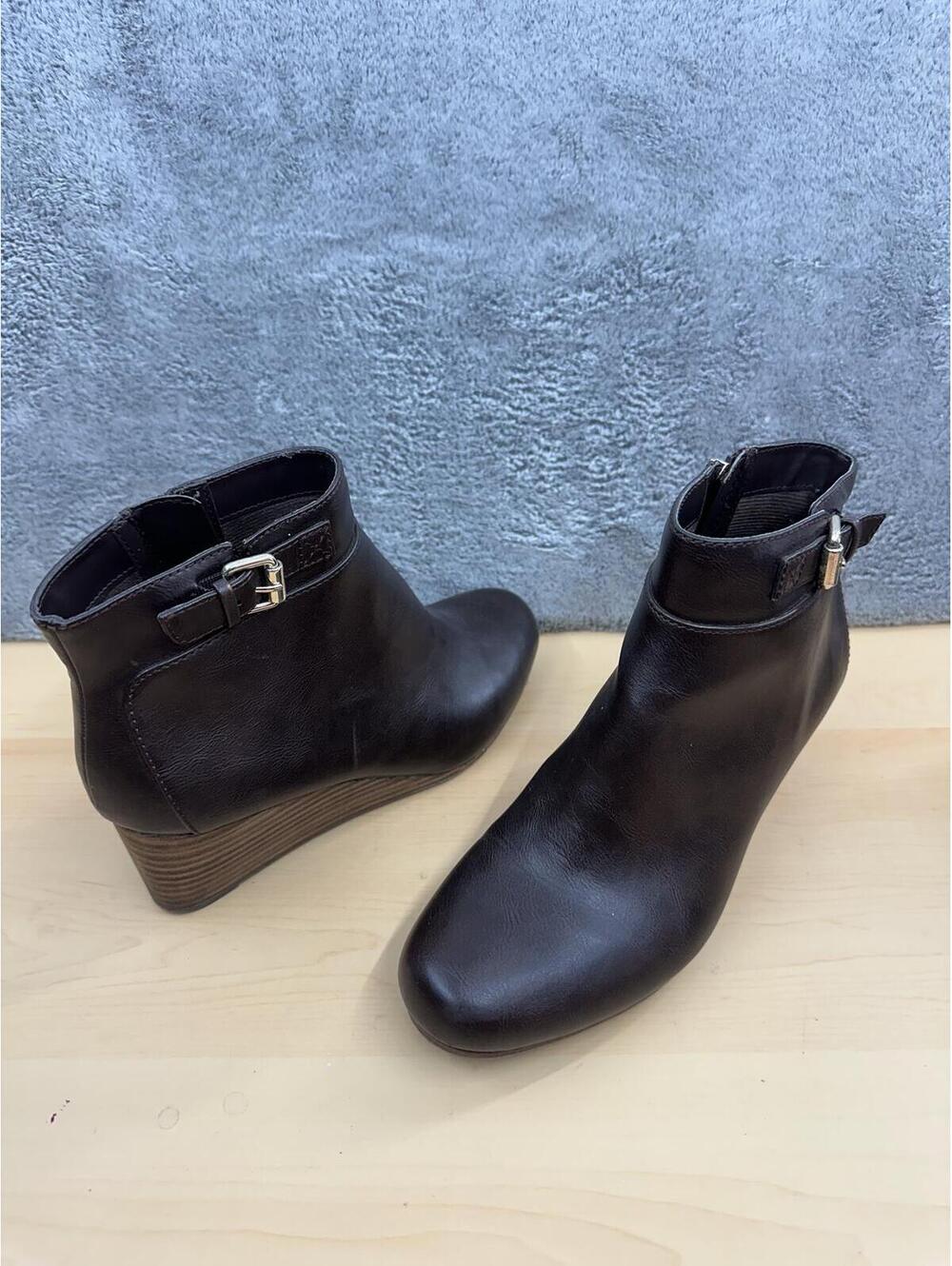 Dr. Scholl's Black Leather Wedge Ankle Boots